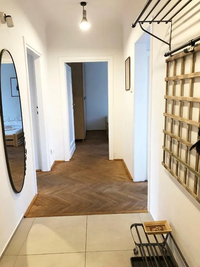 Aleja Niepodleglosci 245- 2Br By Homeprime Warsaw 0*,